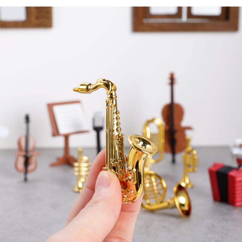 1Set Home Decor Toy 1:12 Dollh - Musical Instrument Saxophone recension och pris